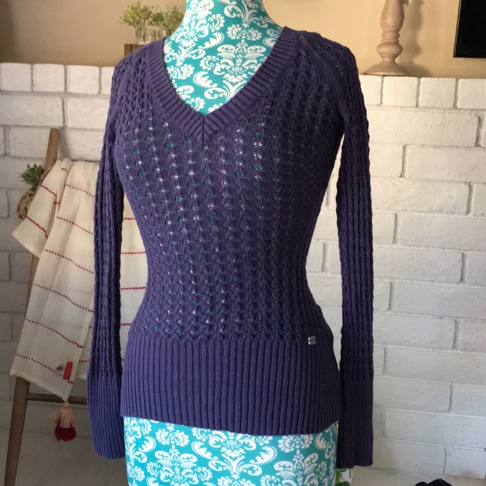 Guess v neck knit sweater